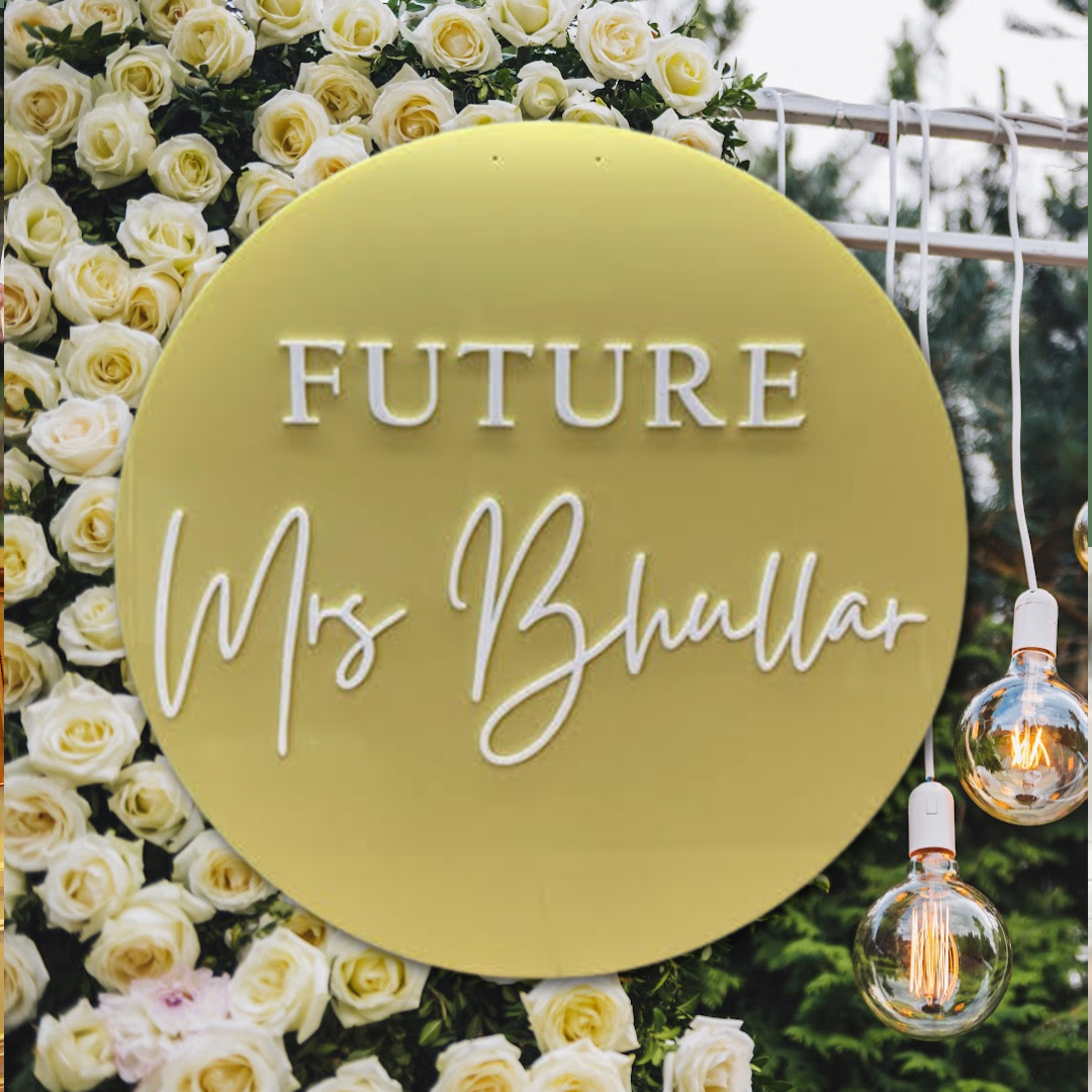 Round Event Sign FAME-ily Art