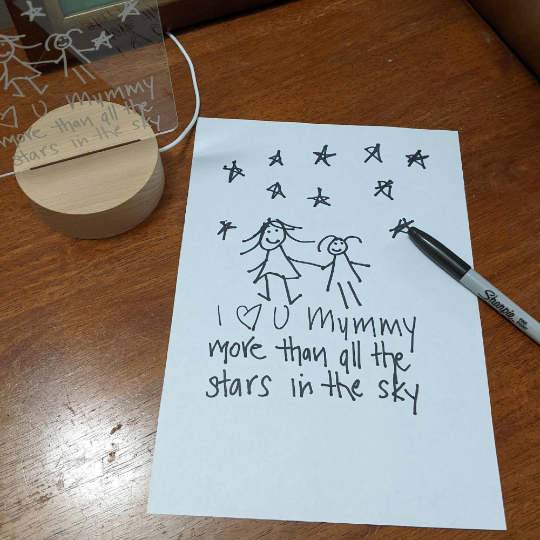 LED Light Up with a Personalised Drawing FAME-ily Art