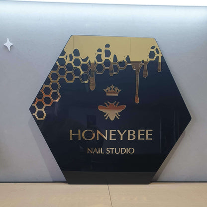 Round Business Signage FAME-ily Art